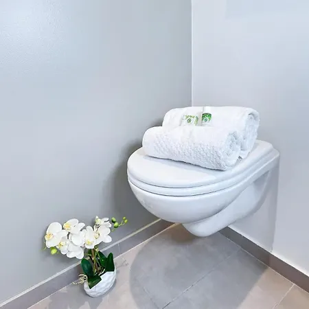 Comfortable Family Flat In Apartment *